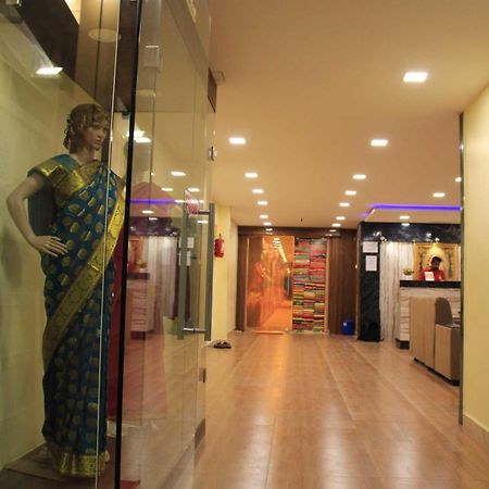 Hotel Adhi Residency - Cleanliness & Friendliness Room Vl Vardharaja Temple Kancheepuram Exteriör bild