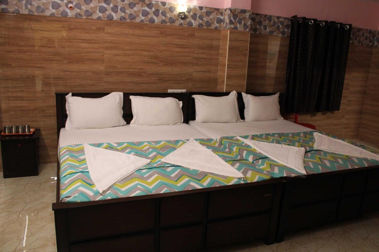 Hotel Adhi Residency - Cleanliness & Friendliness Room Vl Vardharaja Temple Kancheepuram Exteriör bild